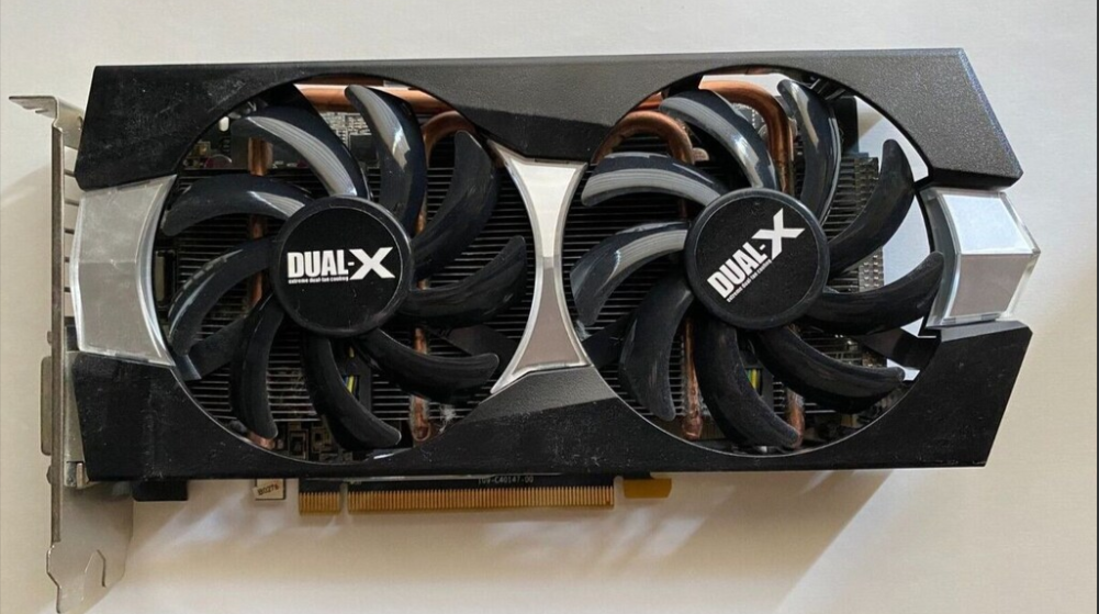 Sapphire R9 270X Ekran Kartı